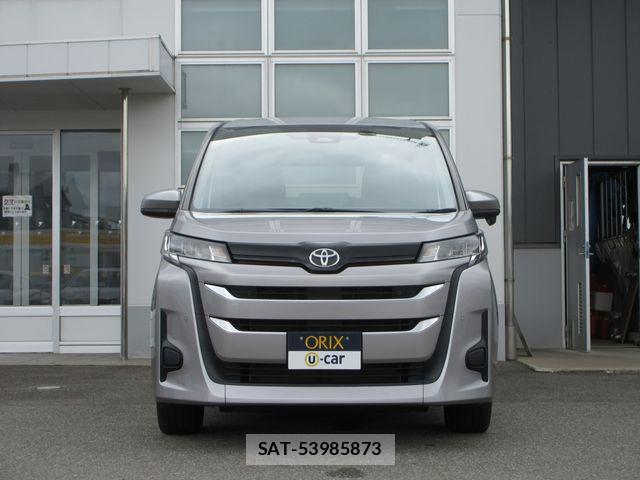 Toyota NOAH 2023-04 8231089-20