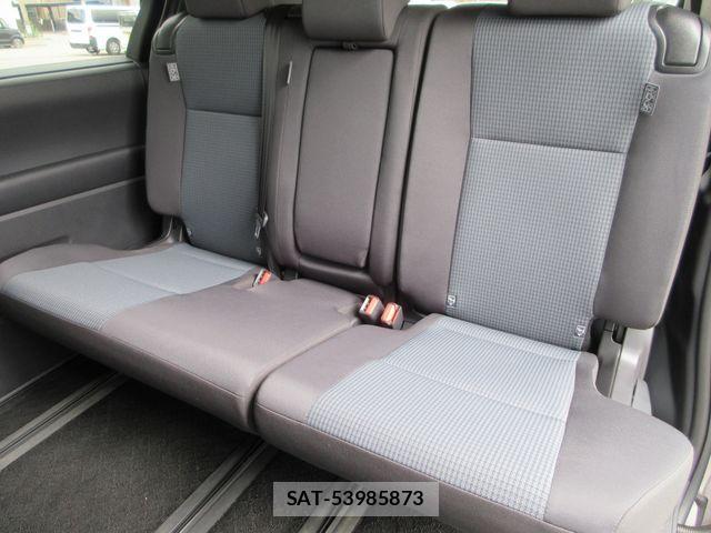 Toyota NOAH 2023-04 8231089-29