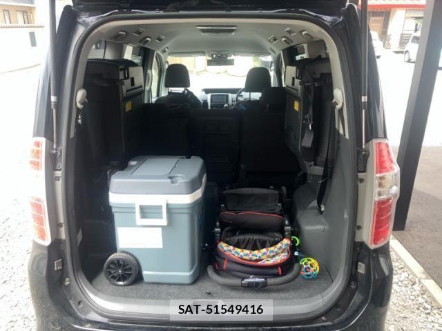 Toyota NOAH 2008-10 8231091-12