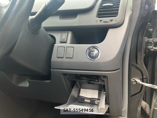 Toyota NOAH 2008-10 8231091-17