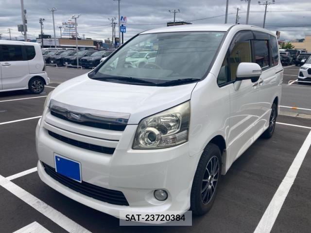 Toyota NOAH 2009-07 8231092-1
