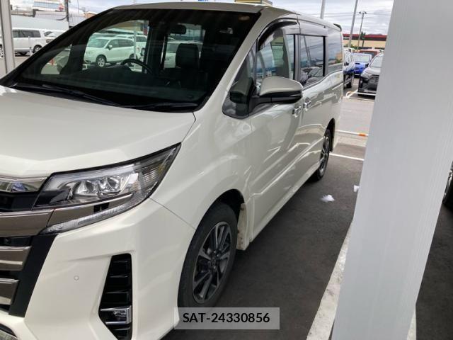 Toyota NOAH 2020-02 8231090-1