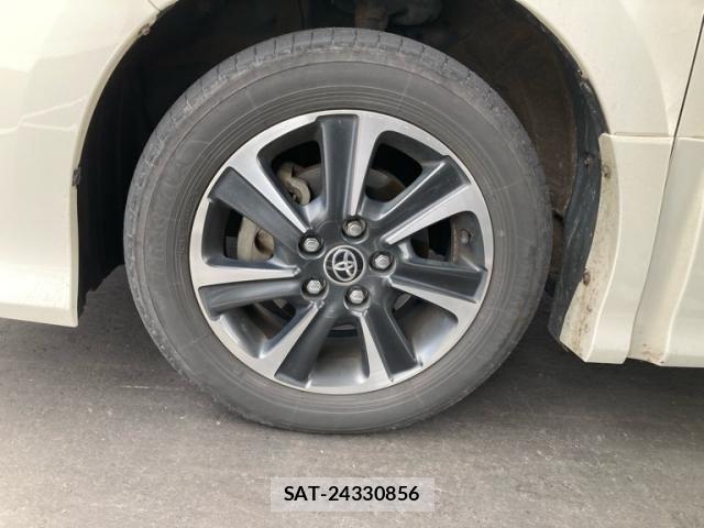 Toyota NOAH 2020-02 8231090-6
