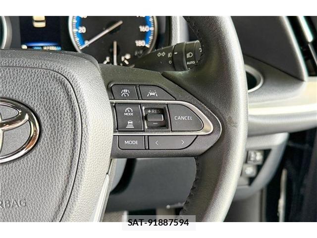Toyota NOAH 2022-06 8246179-21