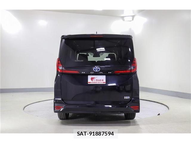 Toyota NOAH 2022-06 8246179-5