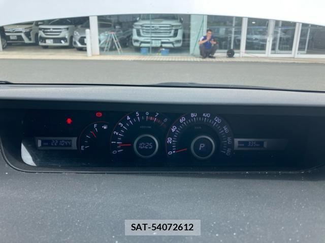 Toyota NOAH 2009-08 8246184-21