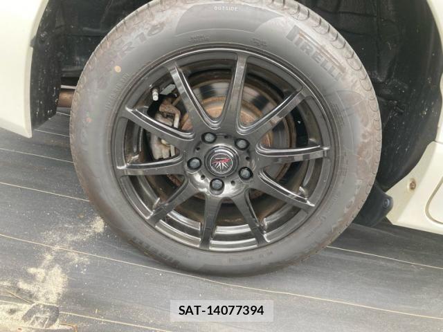 Toyota NOAH 2015-03 8246181-9