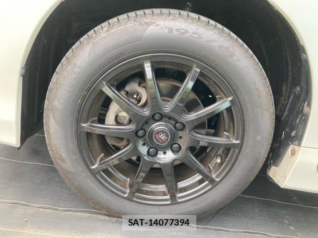 Toyota NOAH 2015-03 8246181-11