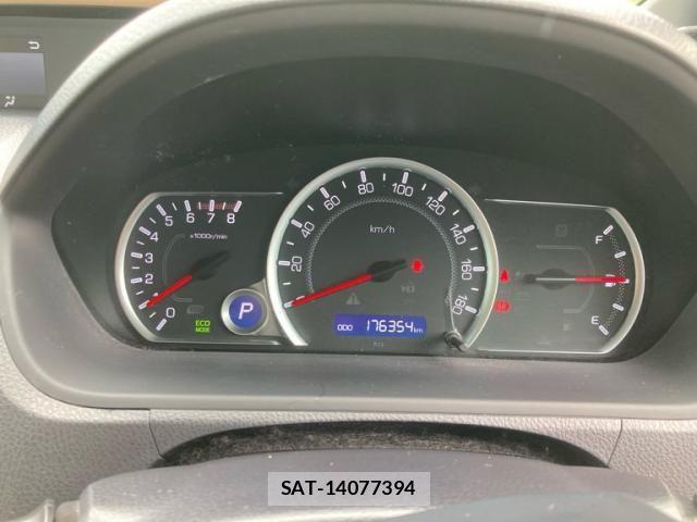 Toyota NOAH 2015-03 8246181-17