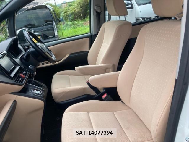 Toyota NOAH 2015-03 8246181-26