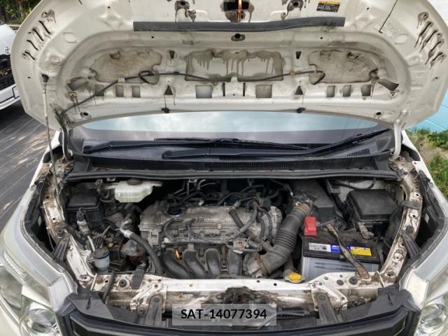 Toyota NOAH 2015-03 8246181-28
