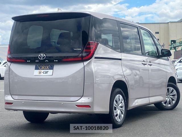 Toyota NOAH 2024-01 8246178-2