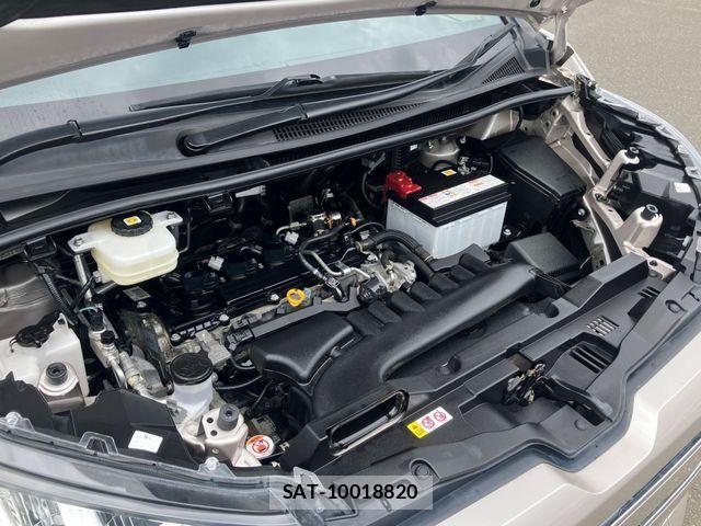 Toyota NOAH 2024-01 8246178-4