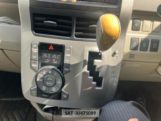 Toyota NOAH 2008-08 8246183-18