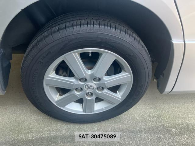 Toyota NOAH 2008-08 8246183-5