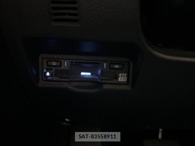 Toyota NOAH 2023-01 8246177-27