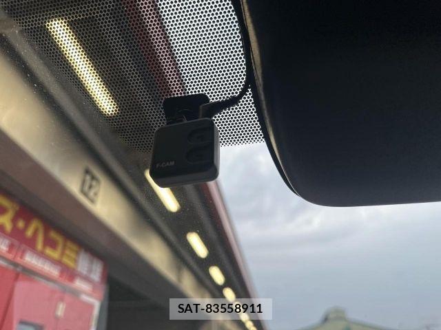Toyota NOAH 2023-01 8246177-28
