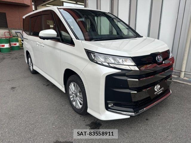 Toyota NOAH 2023-01 8246177-6