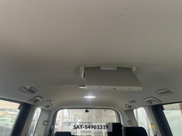 Toyota NOAH 2007-08 8246182-18