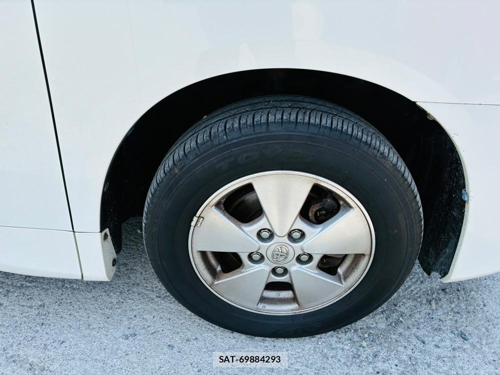 Toyota NOAH 2007-08 8120433-28