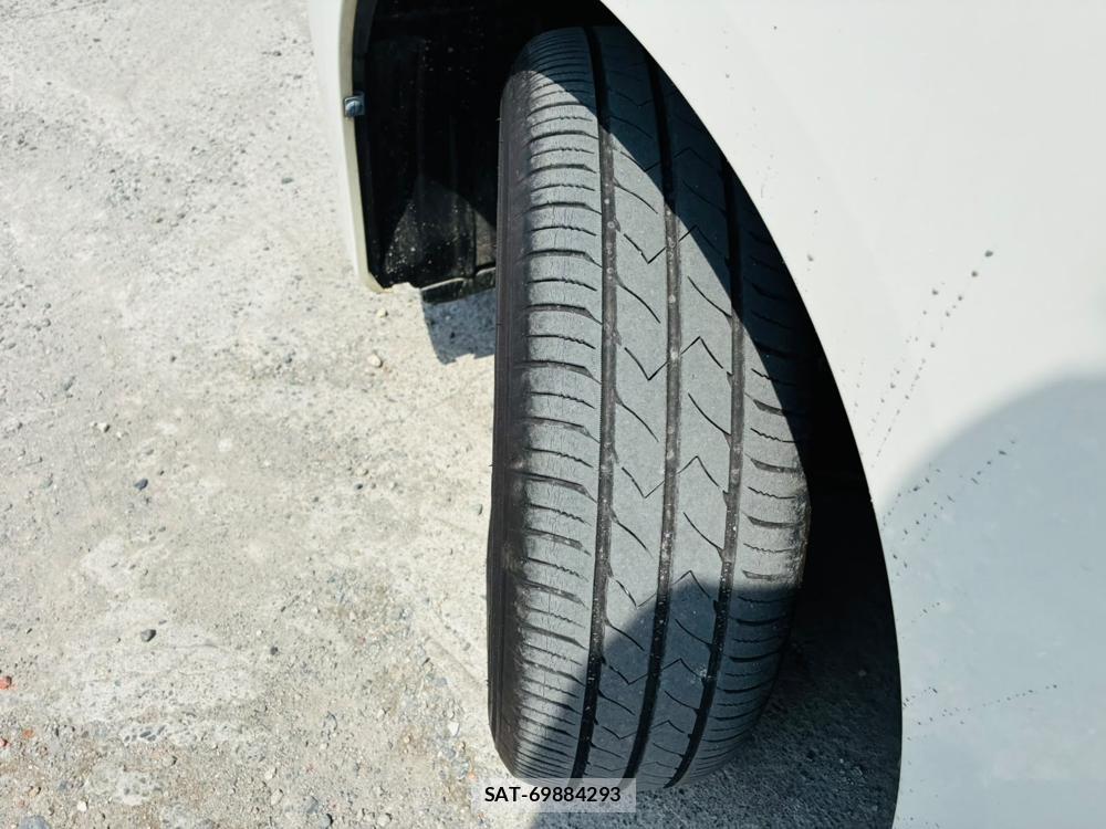 Toyota NOAH 2007-08 8120433-31
