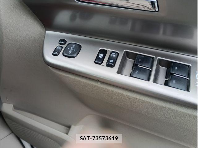 Toyota NOAH 2012-03 8316015-15