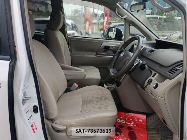 Toyota NOAH 2012-03 8316015-17