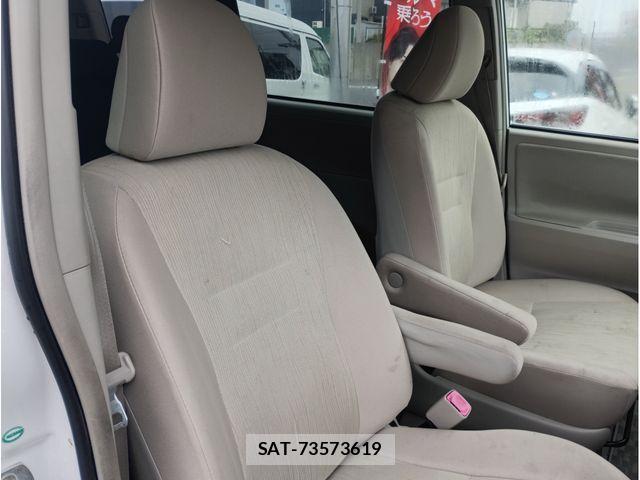 Toyota NOAH 2012-03 8316015-19