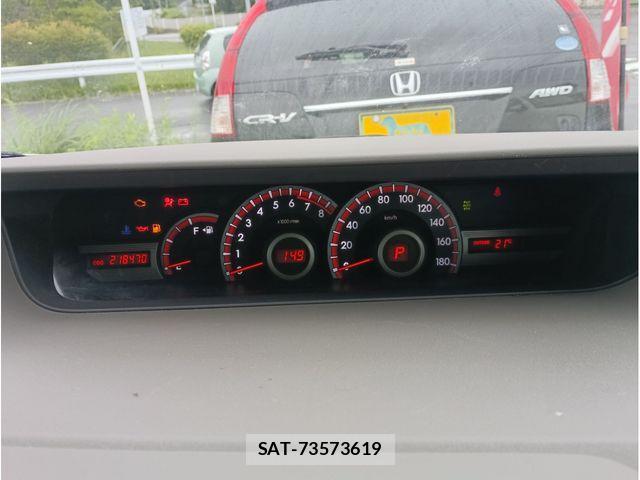 Toyota NOAH 2012-03 8316015-28