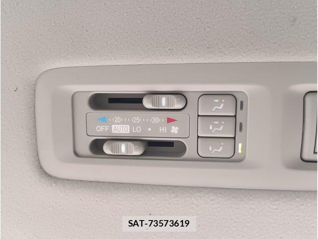 Toyota NOAH 2012-03 8316015-7
