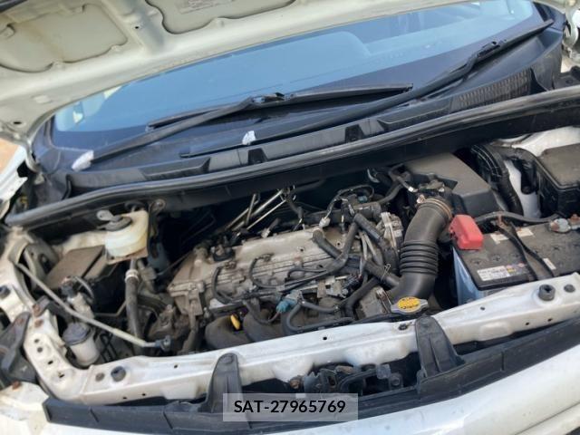 Toyota NOAH 2013-07 8337158-18