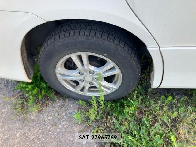 Toyota NOAH 2013-07 8337158-6