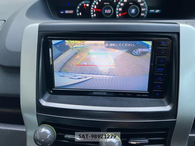 Toyota NOAH 2013-11 8355217-21