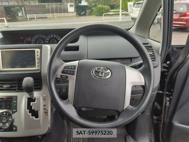 Toyota NOAH 2011-10 8355216-20