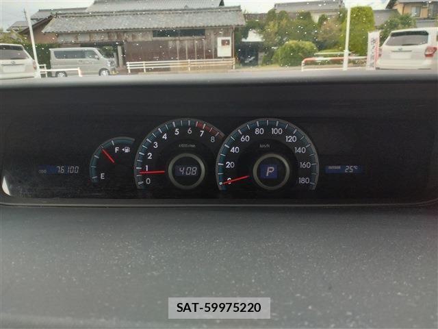 Toyota NOAH 2011-10 8355216-26
