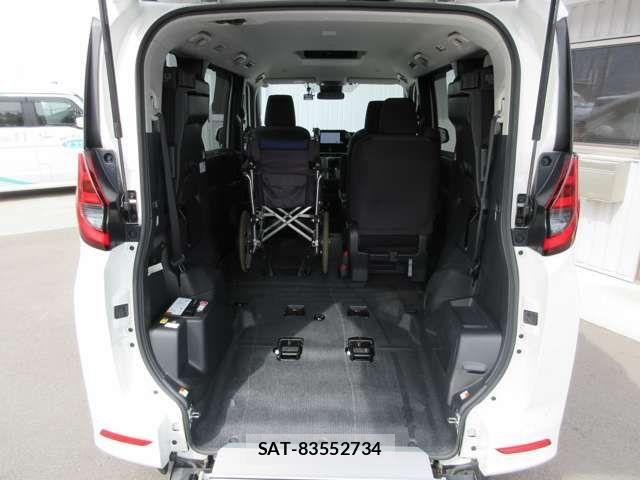 Toyota NOAH 2023-08 8367743-10
