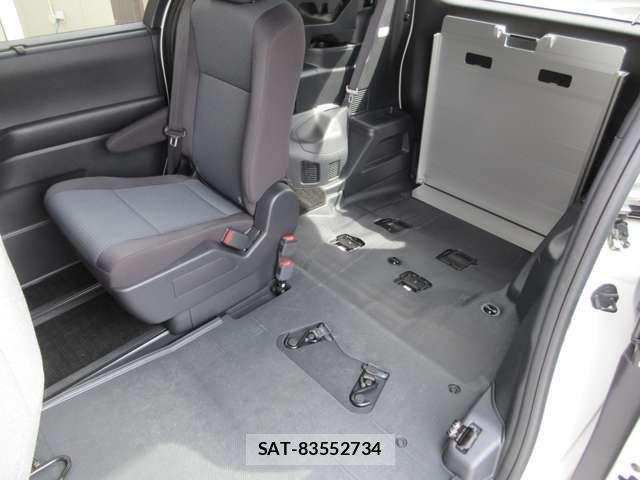 Toyota NOAH 2023-08 8367743-15