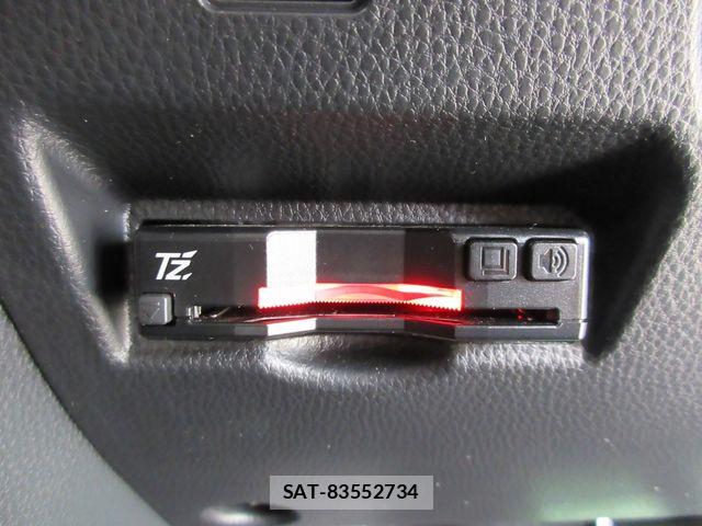 Toyota NOAH 2023-08 8367743-23