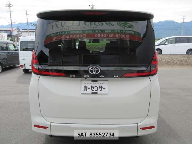 Toyota NOAH 2023-08 8367743-5