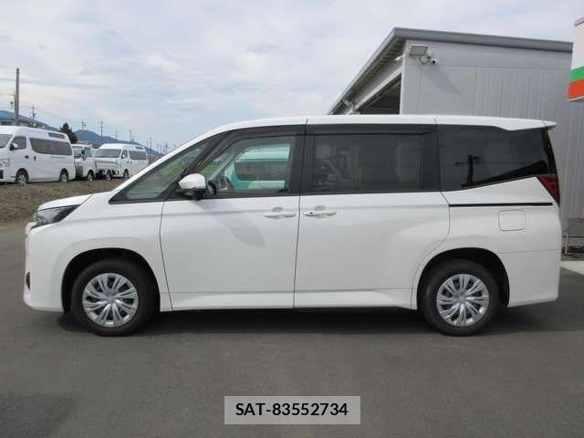 Toyota NOAH 2023-08 8367743-7