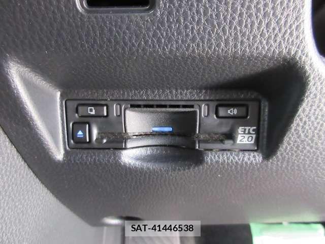 Toyota NOAH 2023-07 8367742-16