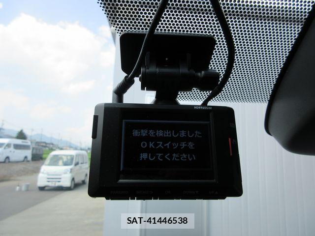 Toyota NOAH 2023-07 8367742-22