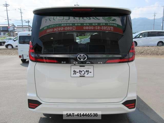 Toyota NOAH 2023-07 8367742-5
