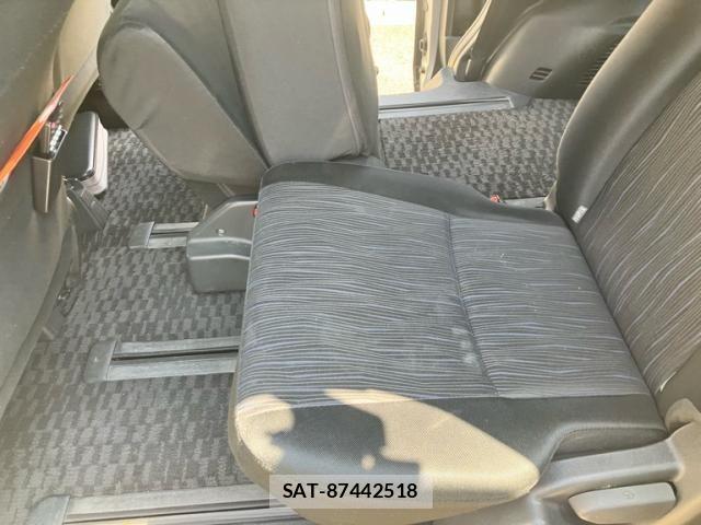 Toyota NOAH 2012-02 8367746-13