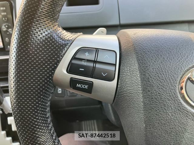 Toyota NOAH 2012-02 8367746-22