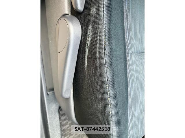 Toyota NOAH 2012-02 8367746-29