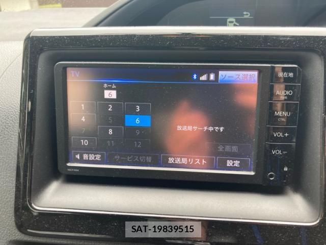 Toyota NOAH 2015-04 8414013-21