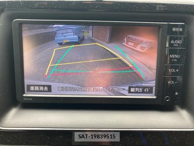 Toyota NOAH 2015-04 8414013-22