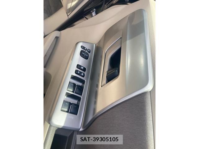 Toyota NOAH 2009-09 8414015-11