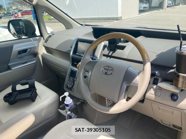 Toyota NOAH 2009-09 8414015-14